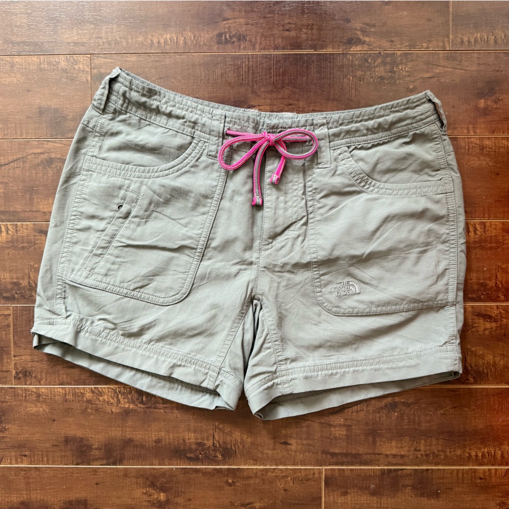The North Face shorts